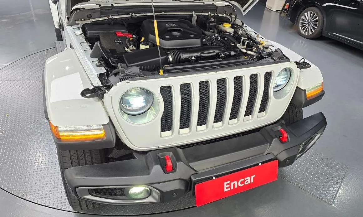 Jeep Wrangler — фото 10