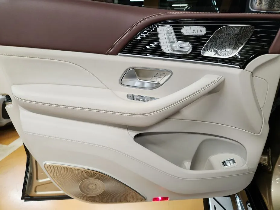 Mercedes-Benz GLS-Class — фото 6