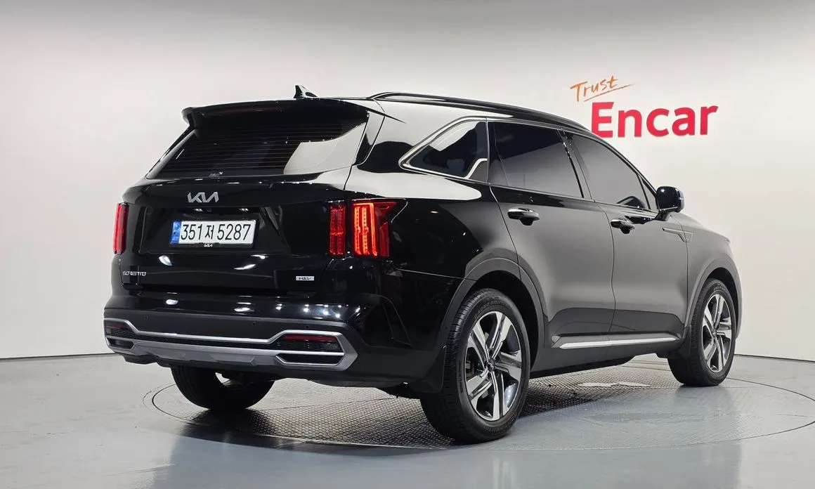 Kia Sorento — фото 5