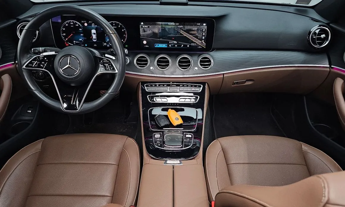 Mercedes-Benz E-Class — фото 10