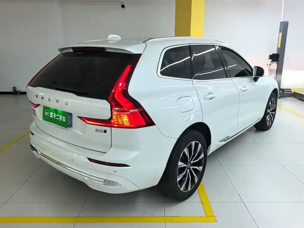 Volvo XC60 — фото 4
