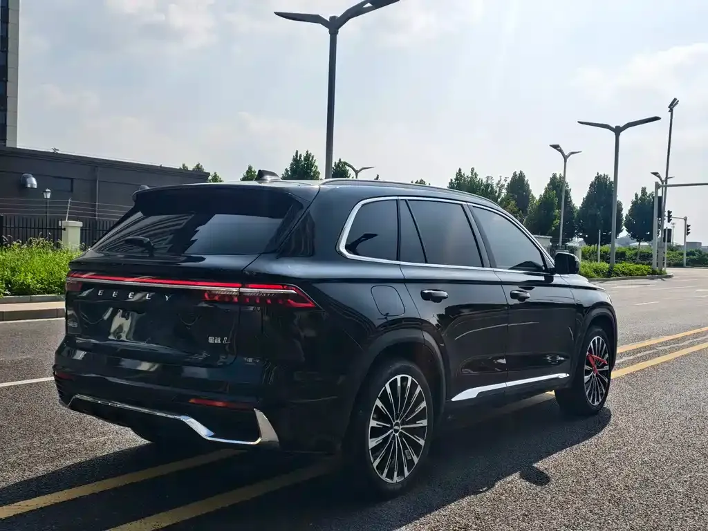Geely Xingyue L — фото 3