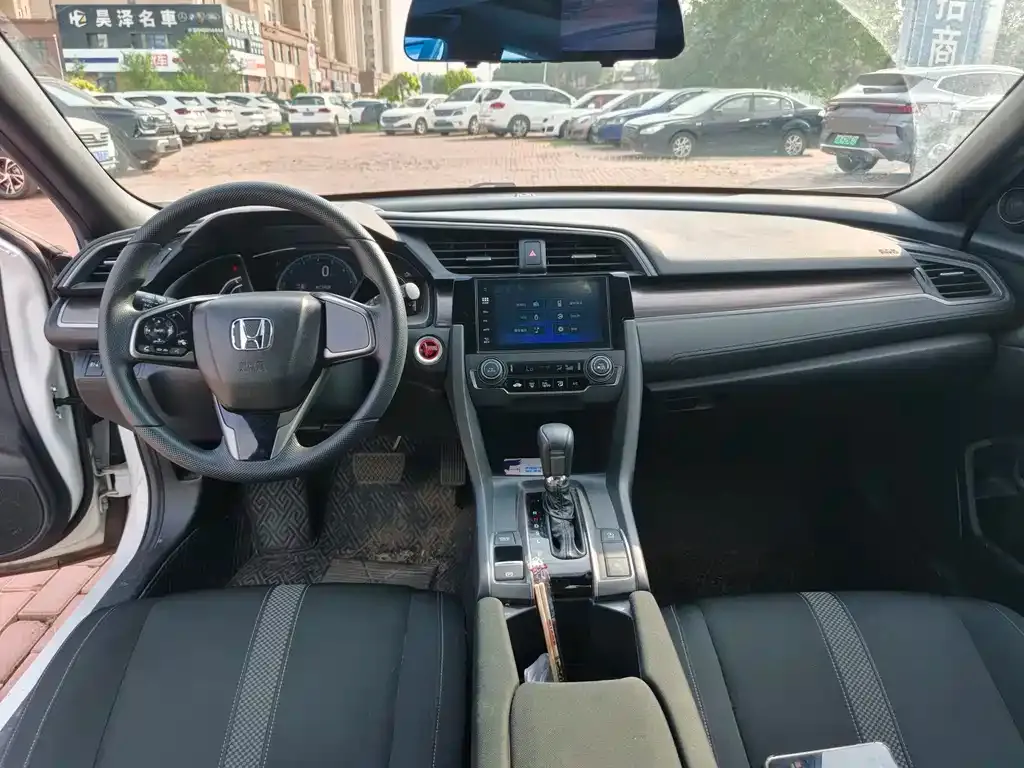 Honda Civic — фото 9
