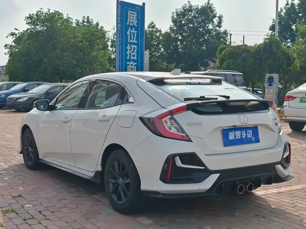 Honda Civic — фото 10