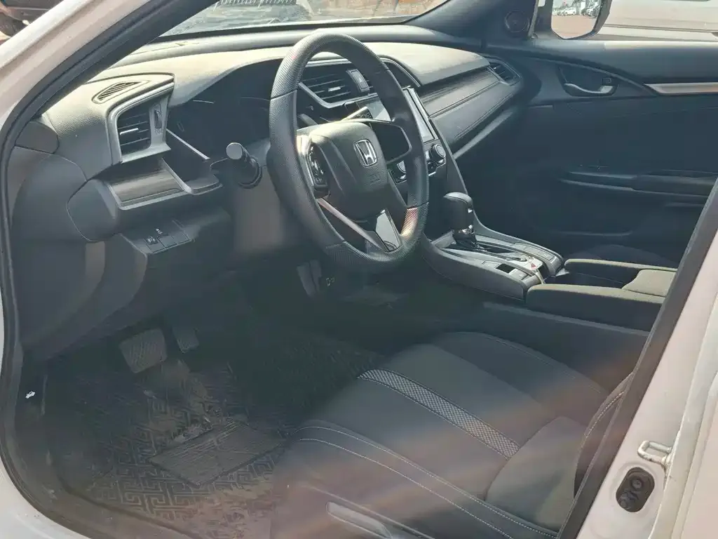 Honda Civic — фото 4