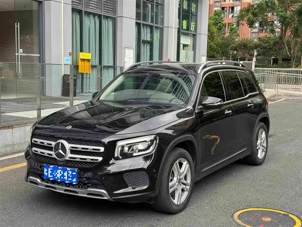 Mercedes-Benz GLB — фото 10