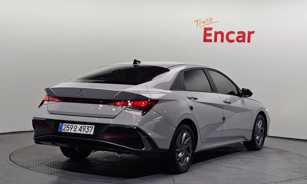 Hyundai AVANTE — фото 3