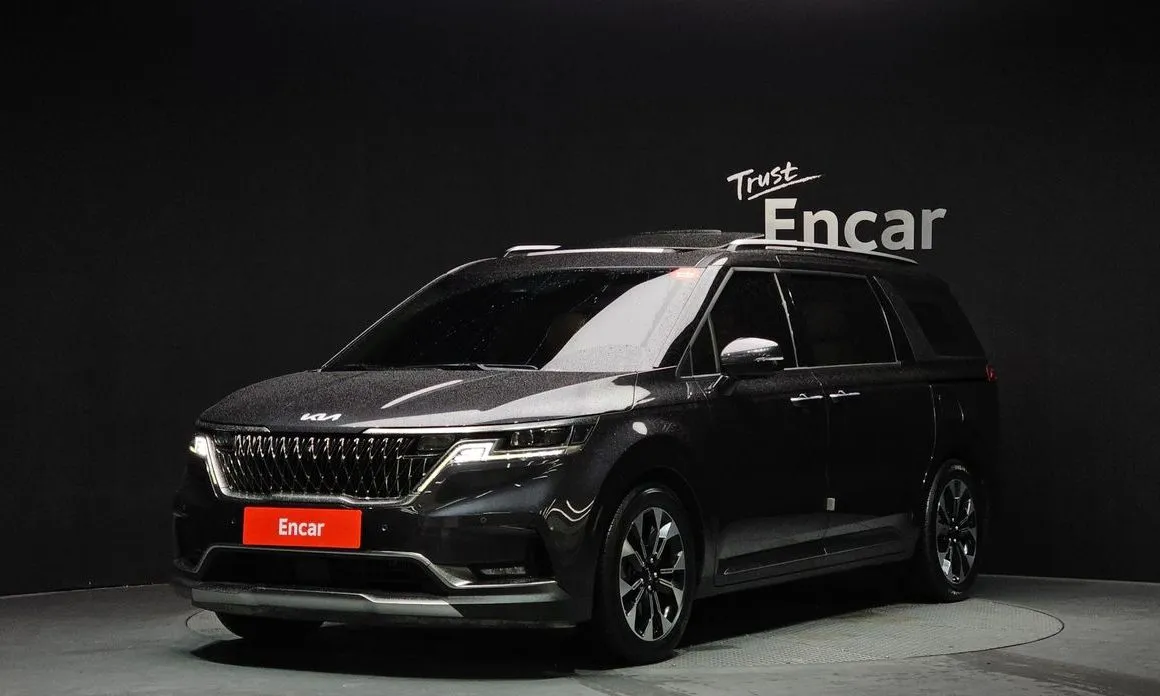 Kia Carnival — фото 1
