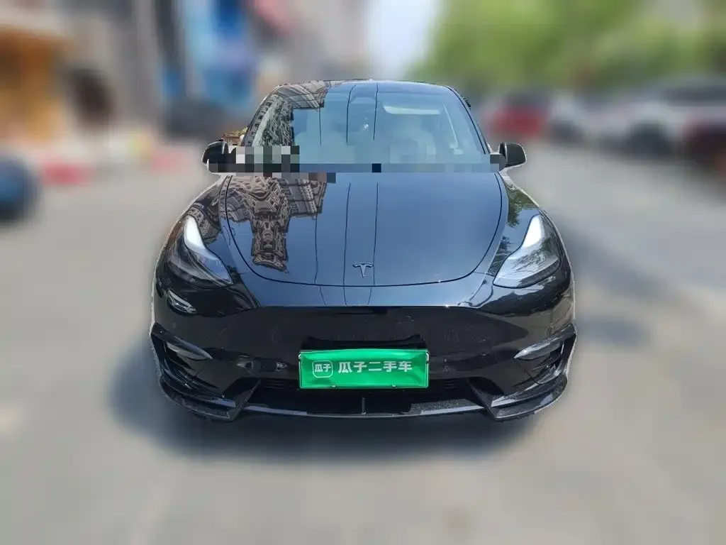 Tesla Model Y — фото 2