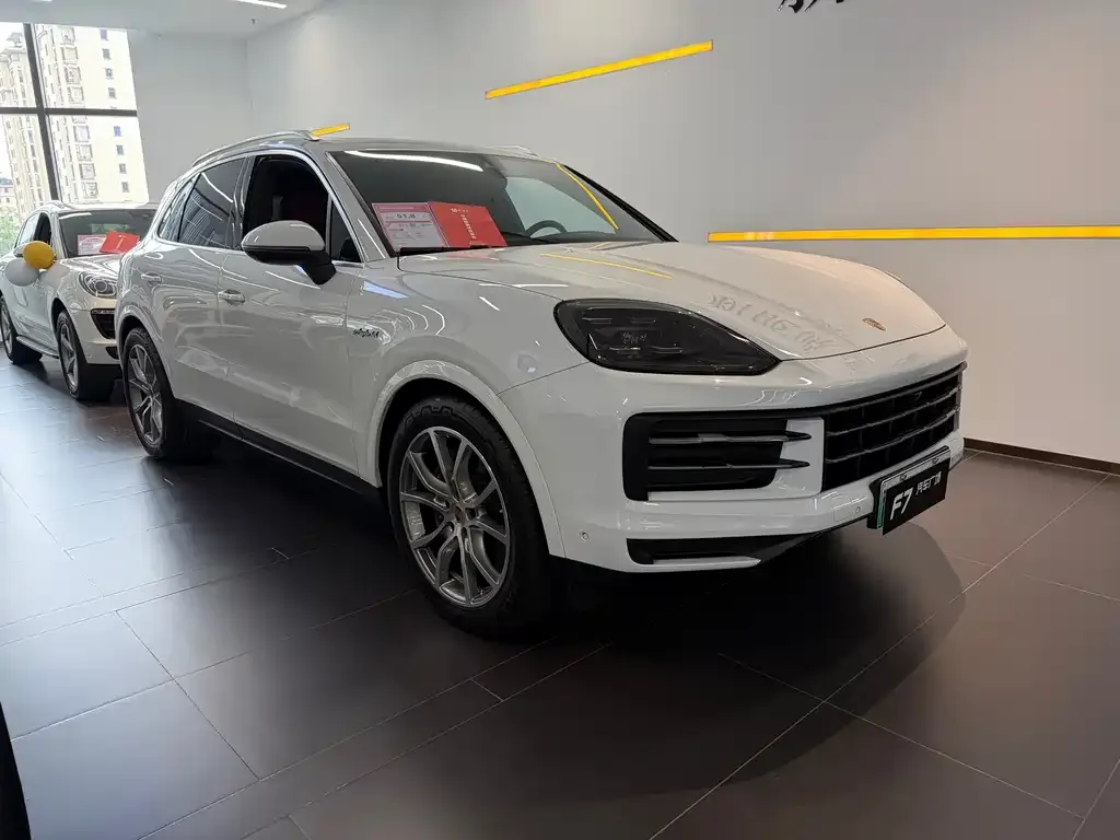 Porsche Cayenne Hybrid — фото 3