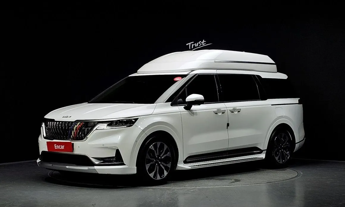 Kia Carnival — фото 1