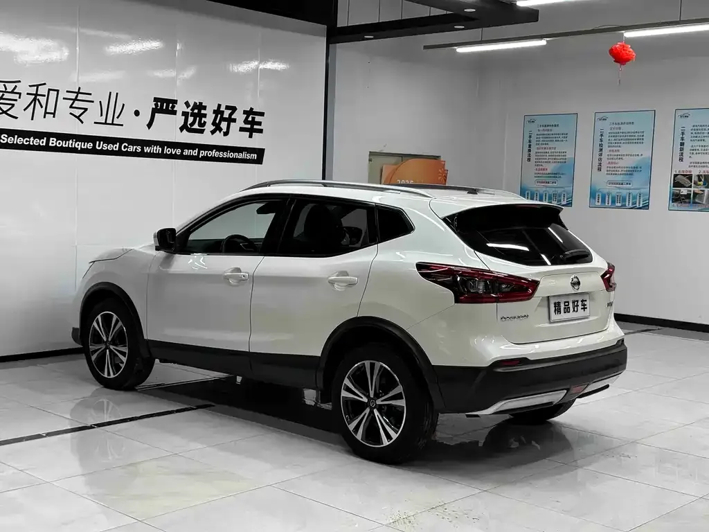 Nissan Qashqai — фото 5