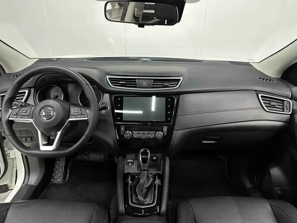 Nissan Qashqai — фото 4
