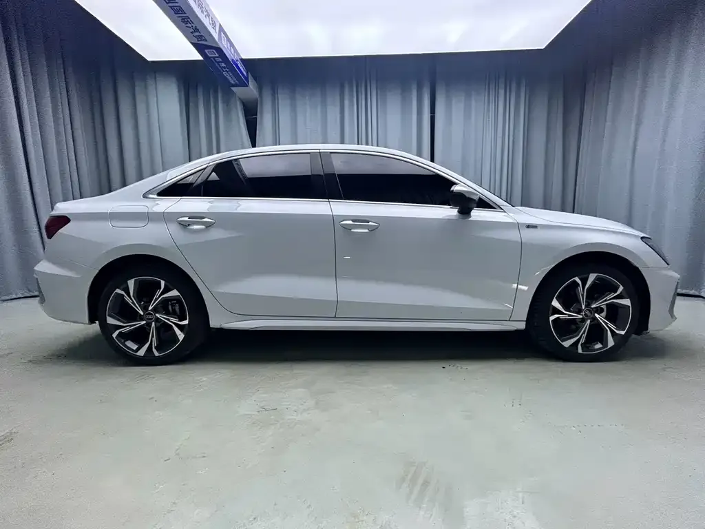 Audi A3 — фото 10