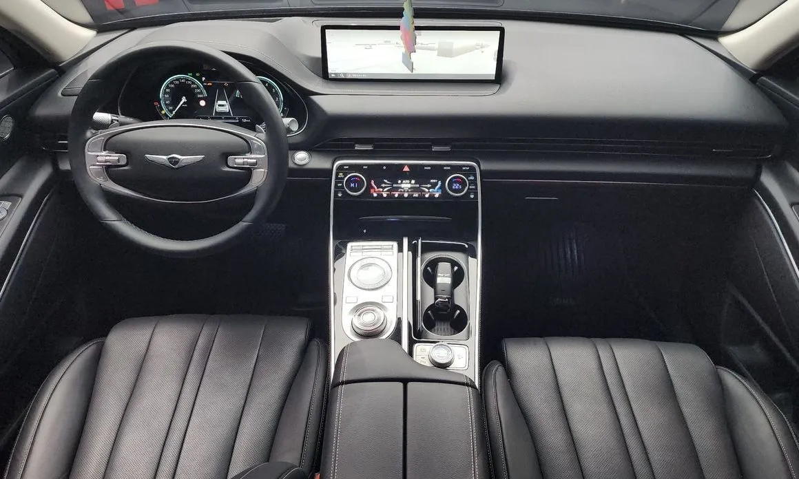 Genesis GV80 — фото 10