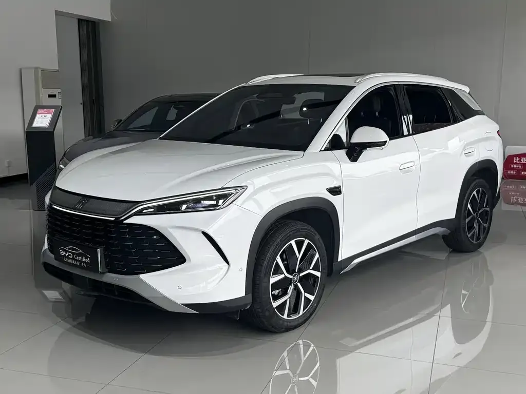 BYD L DM-i — фото 1