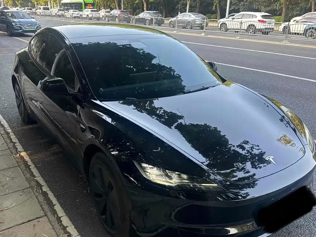 Tesla Model 3 — фото 6