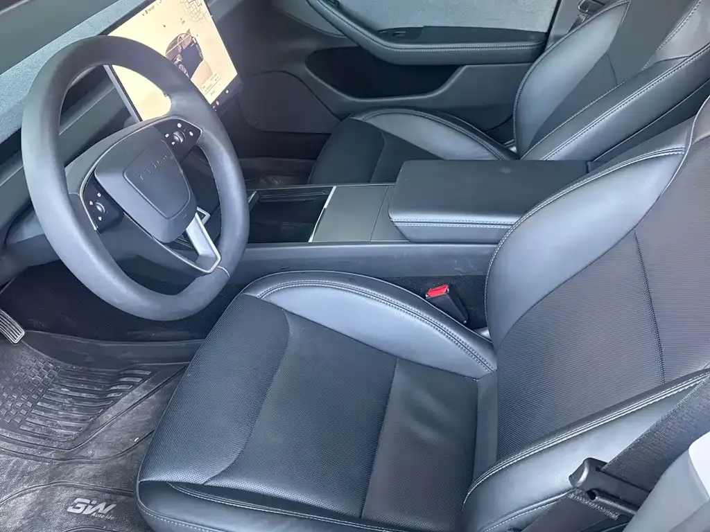 Tesla Model 3 — фото 7
