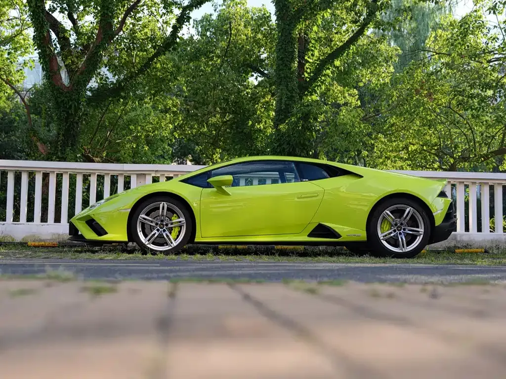 Lamborghini Huracan — фото 8