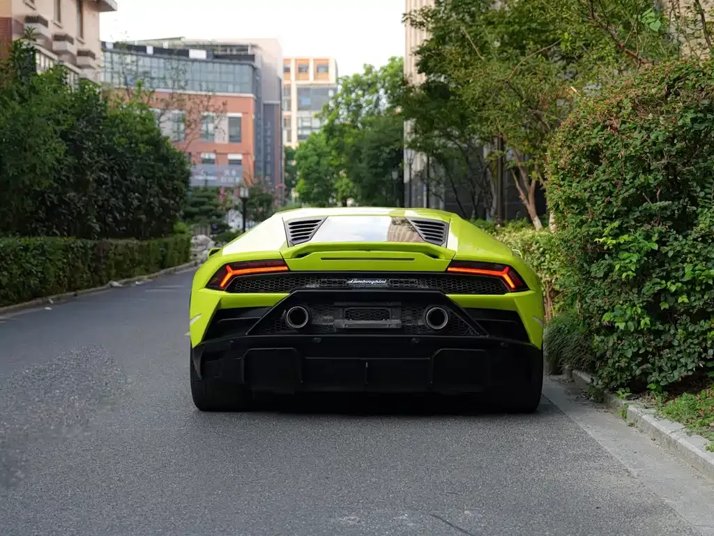 Lamborghini Huracan — фото 5