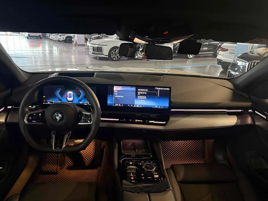 BMW 5-Series — фото 7
