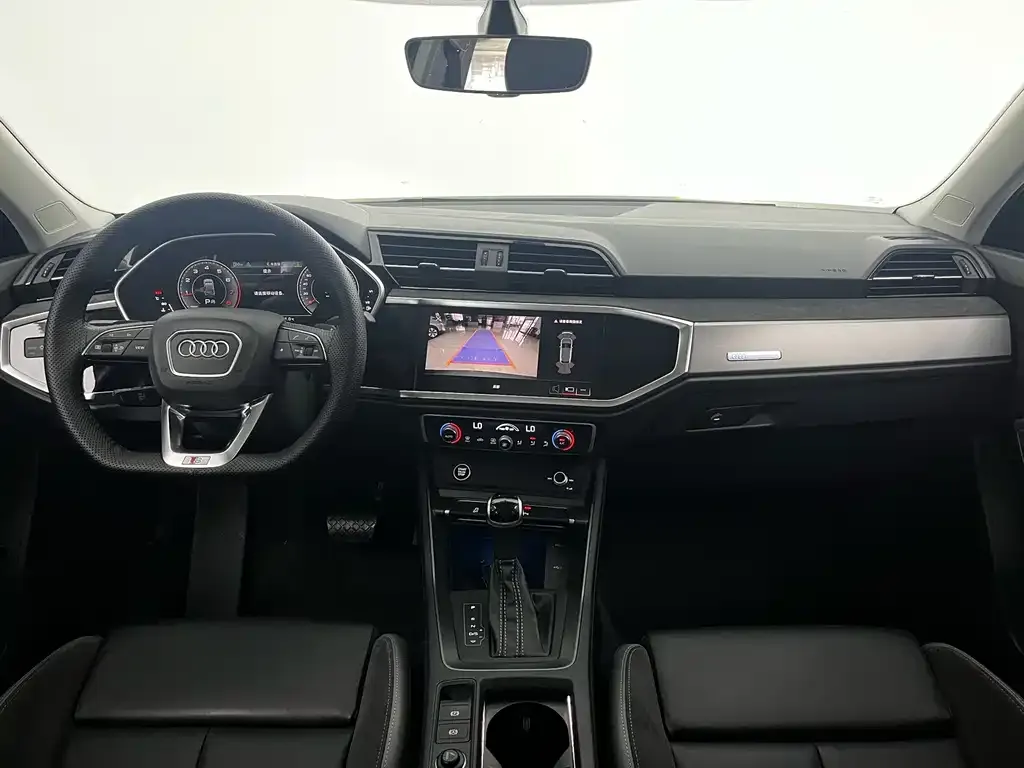 Audi Q3 Sportback — фото 6