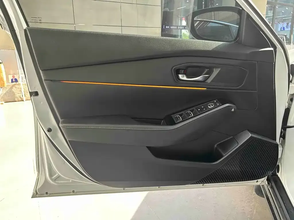 Honda Accord — фото 10