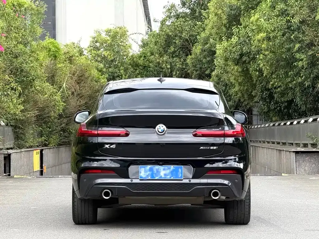 BMW X4 — фото 9
