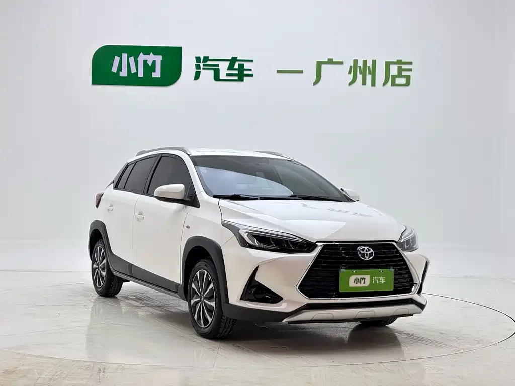 Toyota Yaris L — фото 8