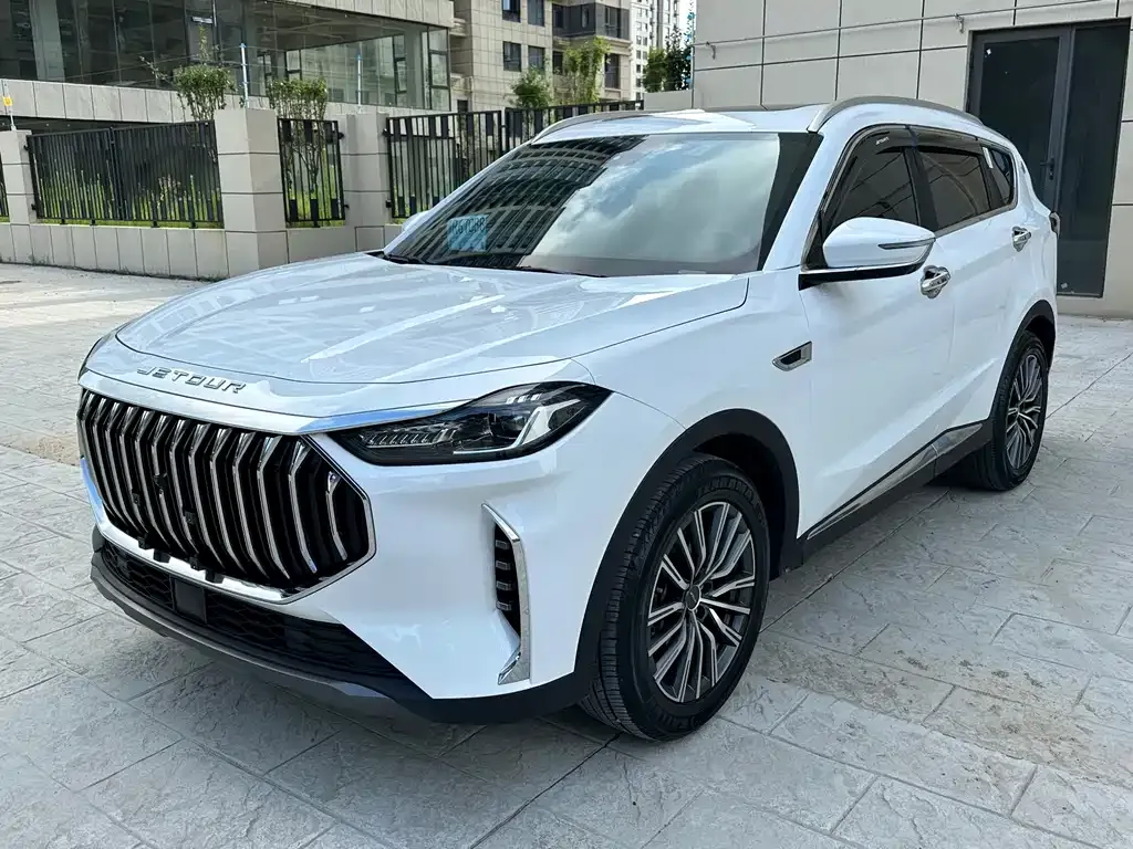 Jetour X70 PLUS — фото 1