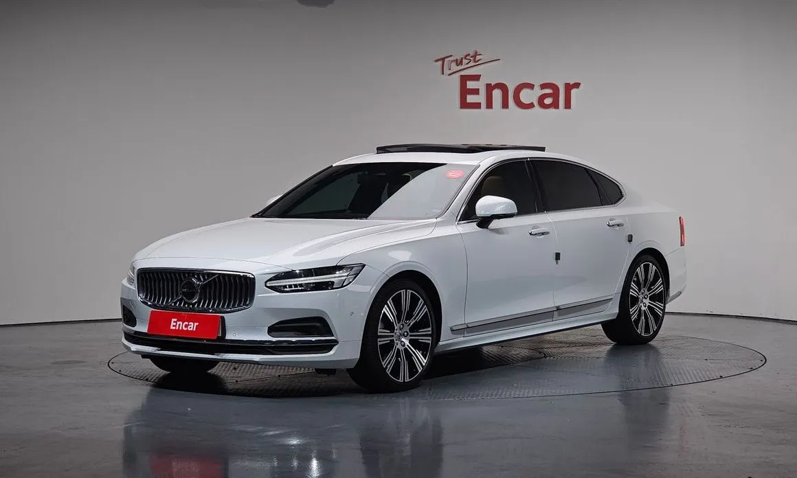 Volvo S90 — фото 1