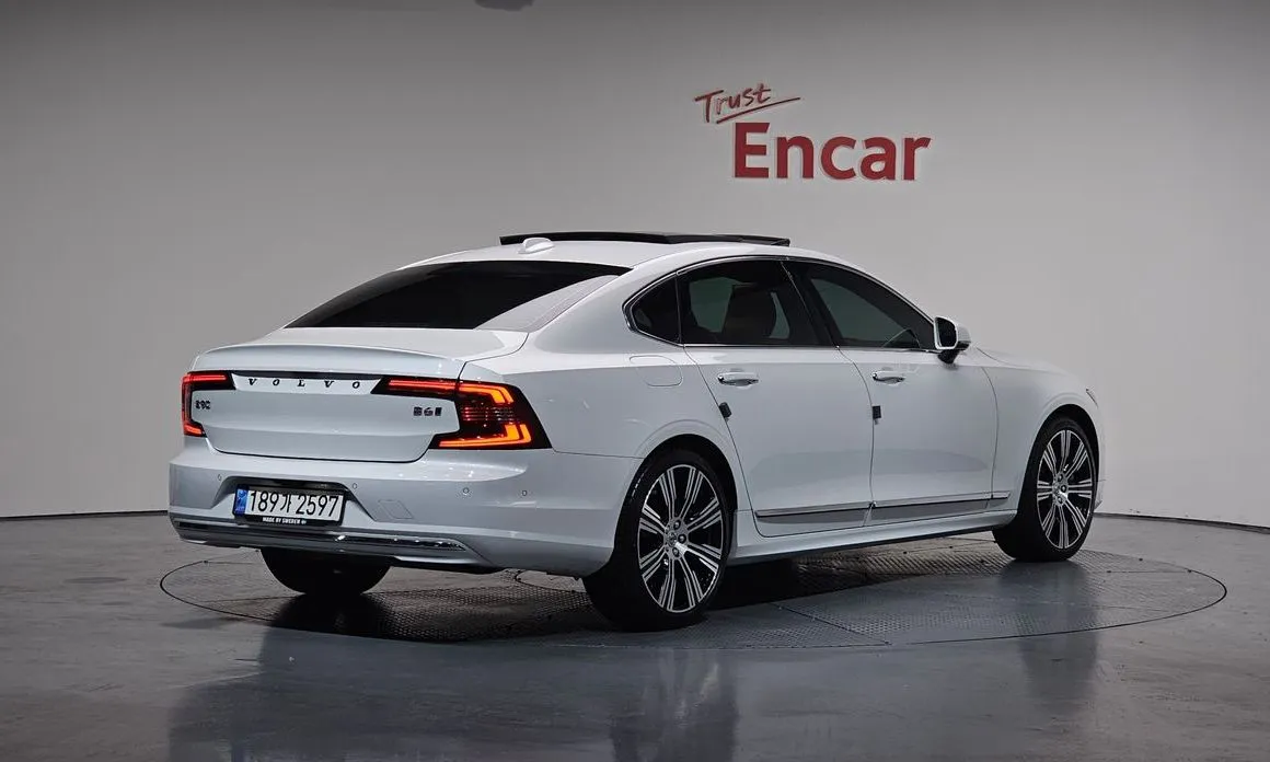 Volvo S90 — фото 6