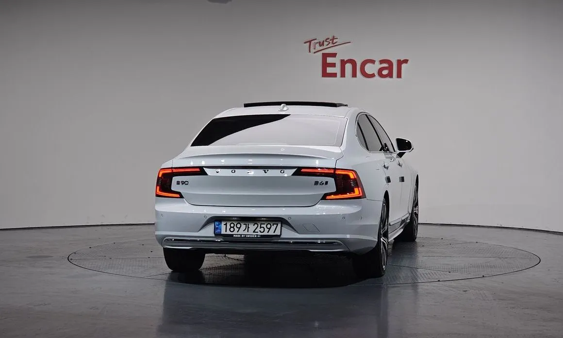 Volvo S90 — фото 2