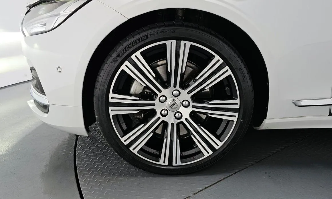 Volvo S90 — фото 9
