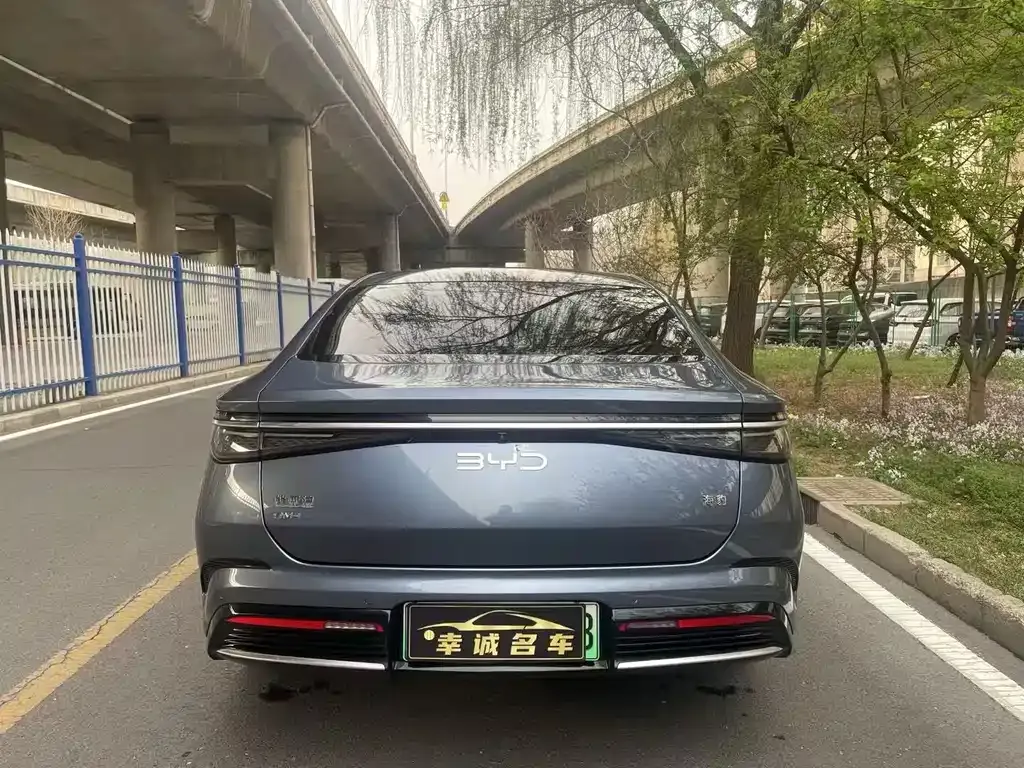 BYD Seal — фото 6