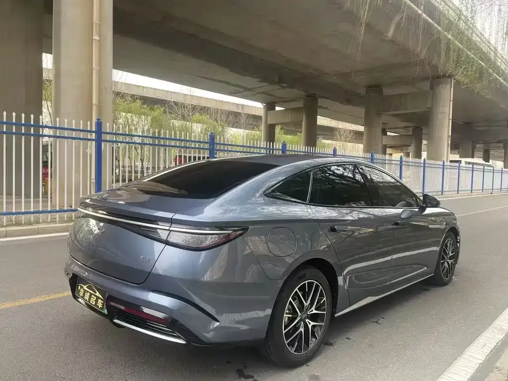 BYD Seal — фото 4