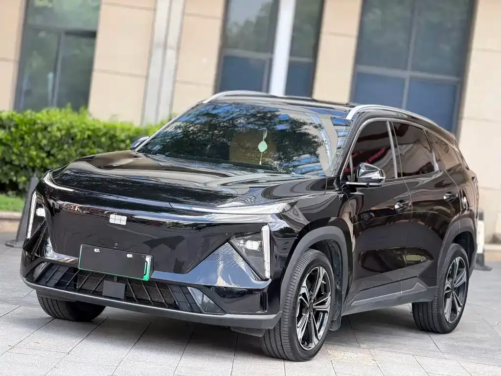 Geely Galaxy L7 — фото 1