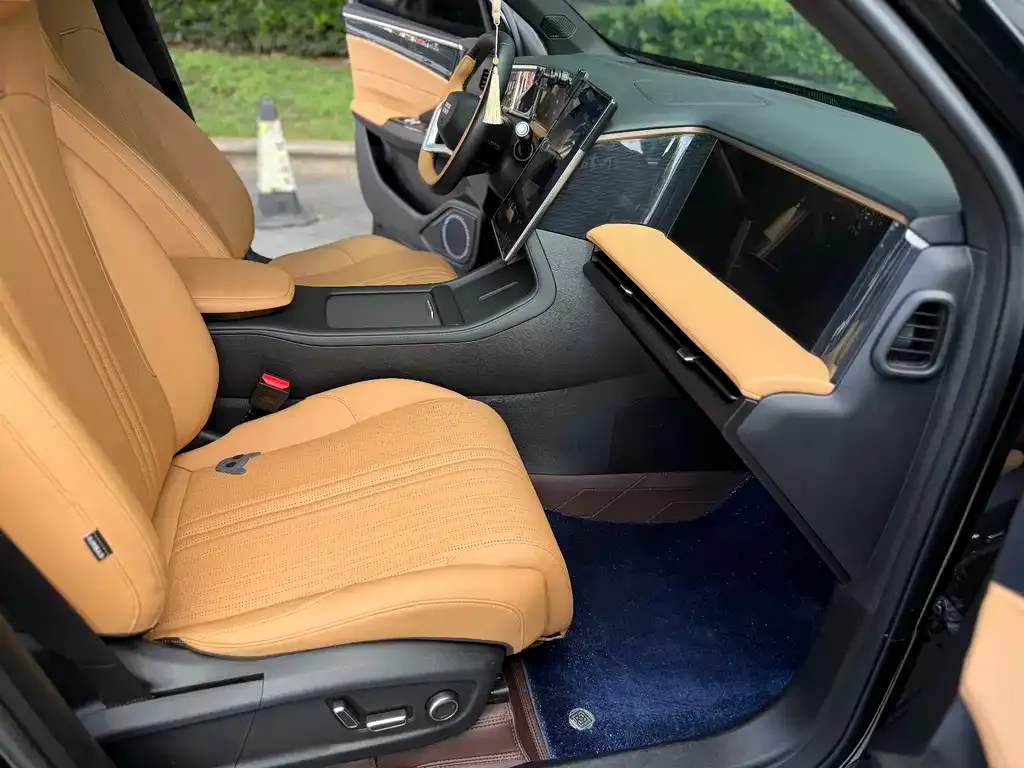 Geely Galaxy L7 — фото 10