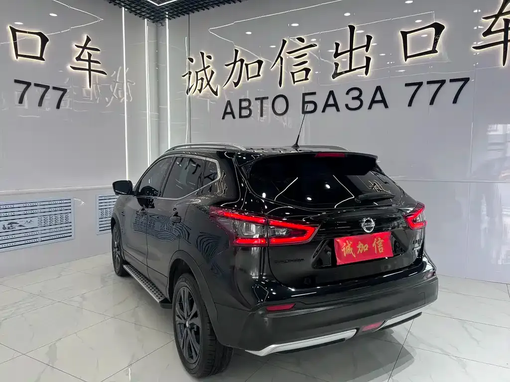 Nissan Qashqai — фото 5