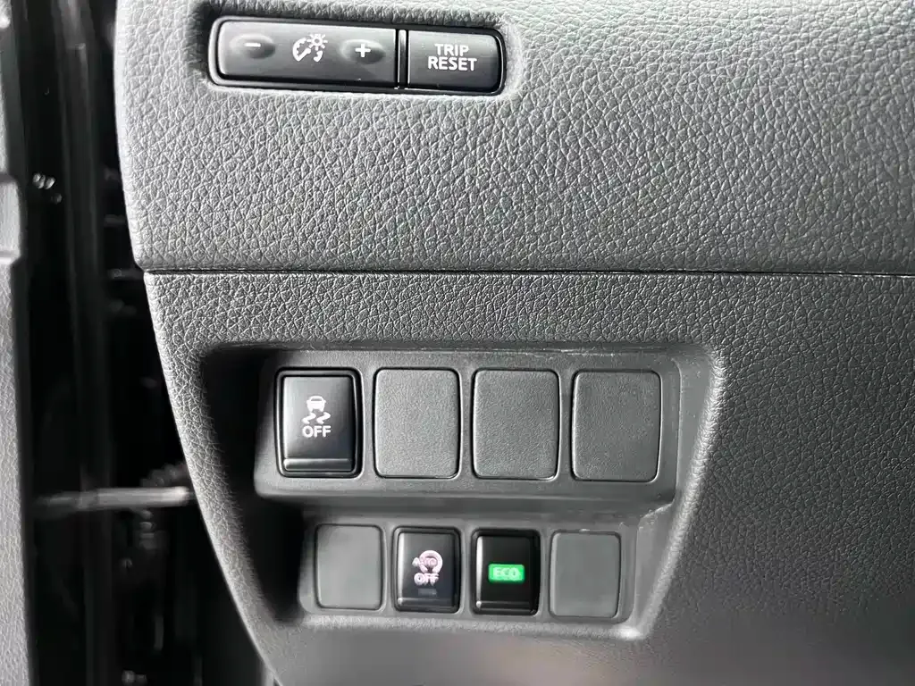 Nissan Qashqai — фото 10