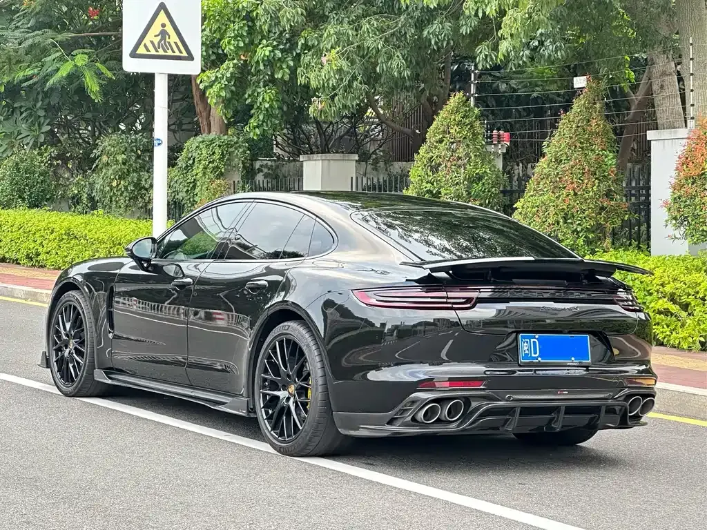 Porsche Panamera — фото 7