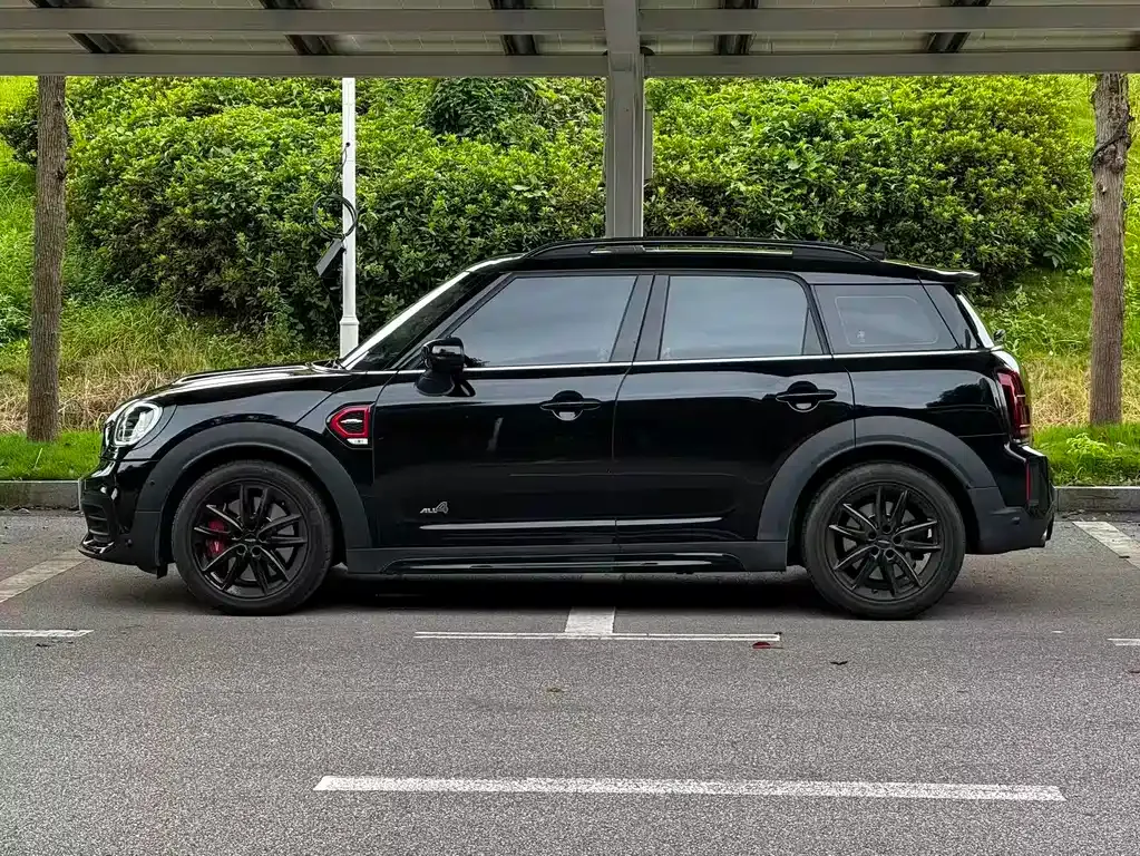 MINI Countryman JCW — фото 10
