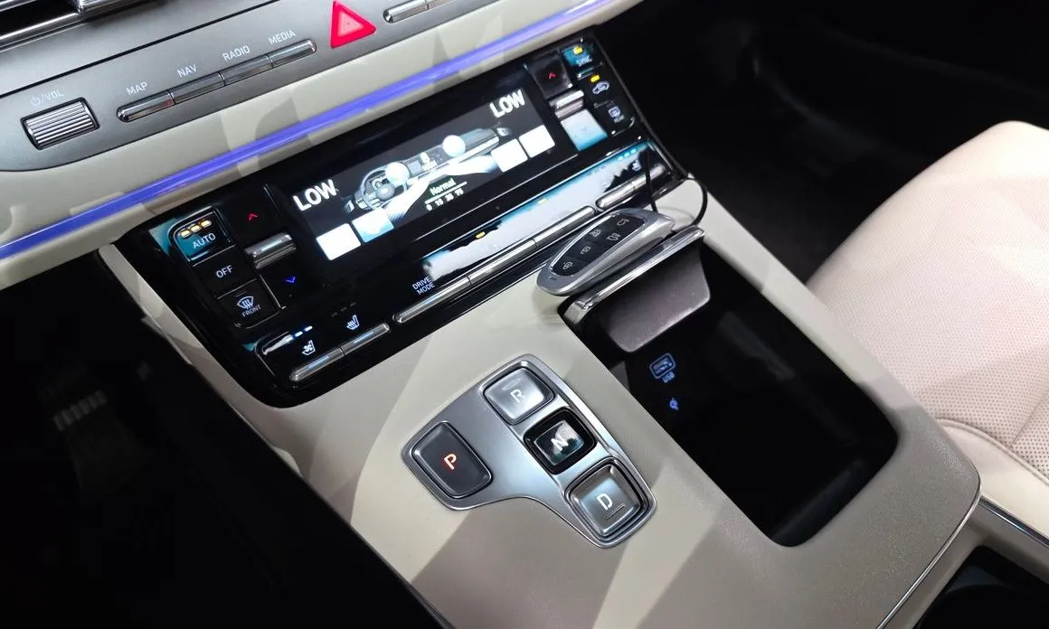 Hyundai Grandeur — фото 10