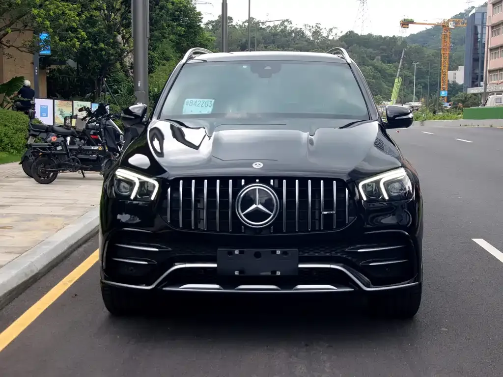 Mercedes-Benz GLE AMG — фото 1