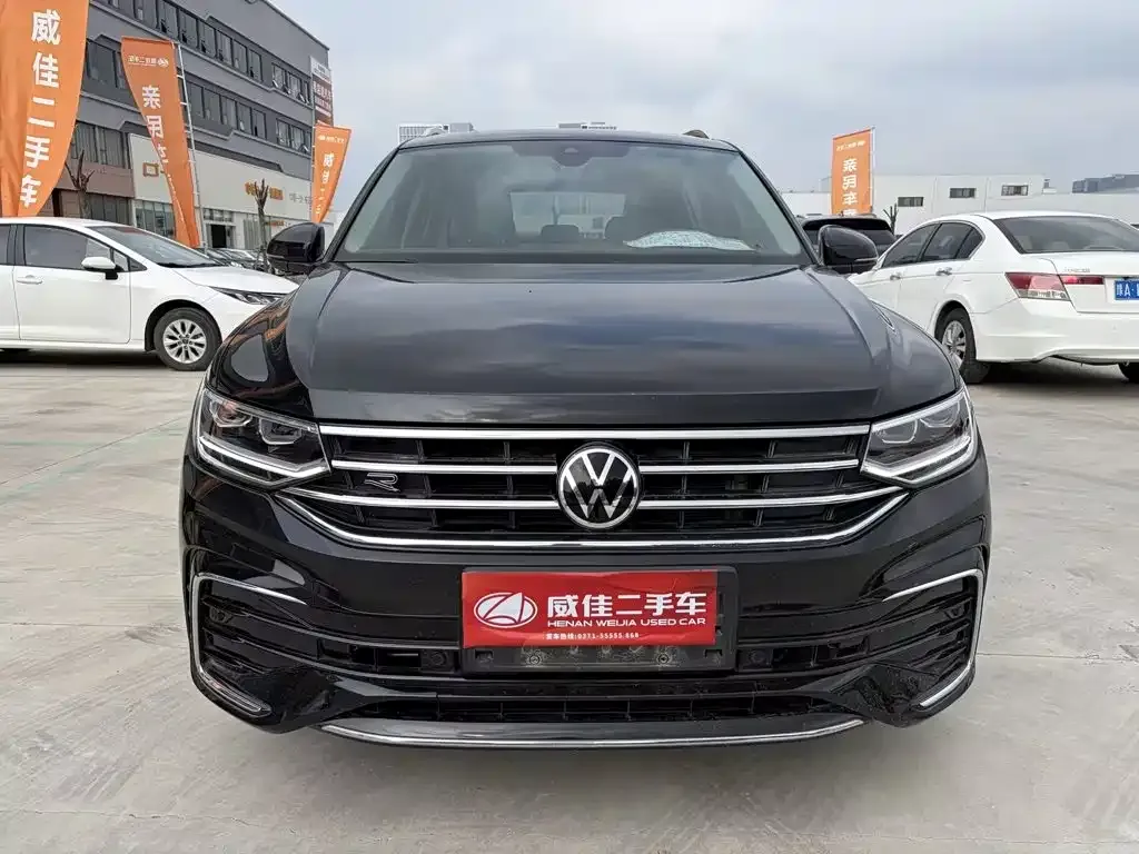Volkswagen Tiguan L — фото 2