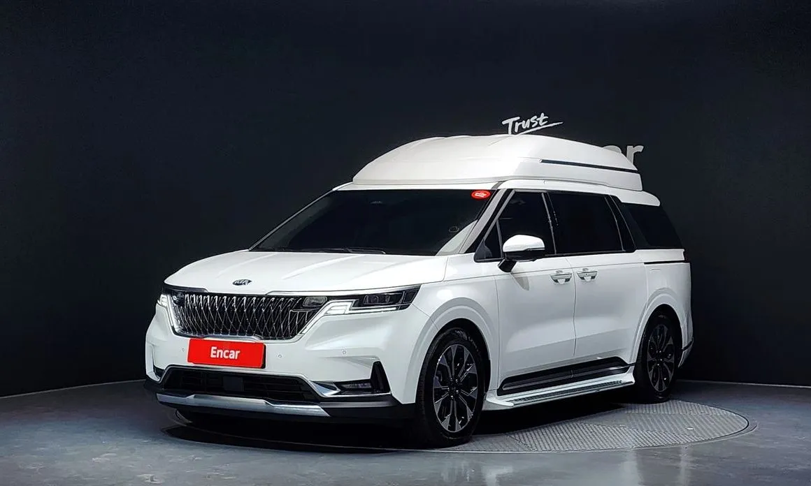 Kia Carnival — фото 1