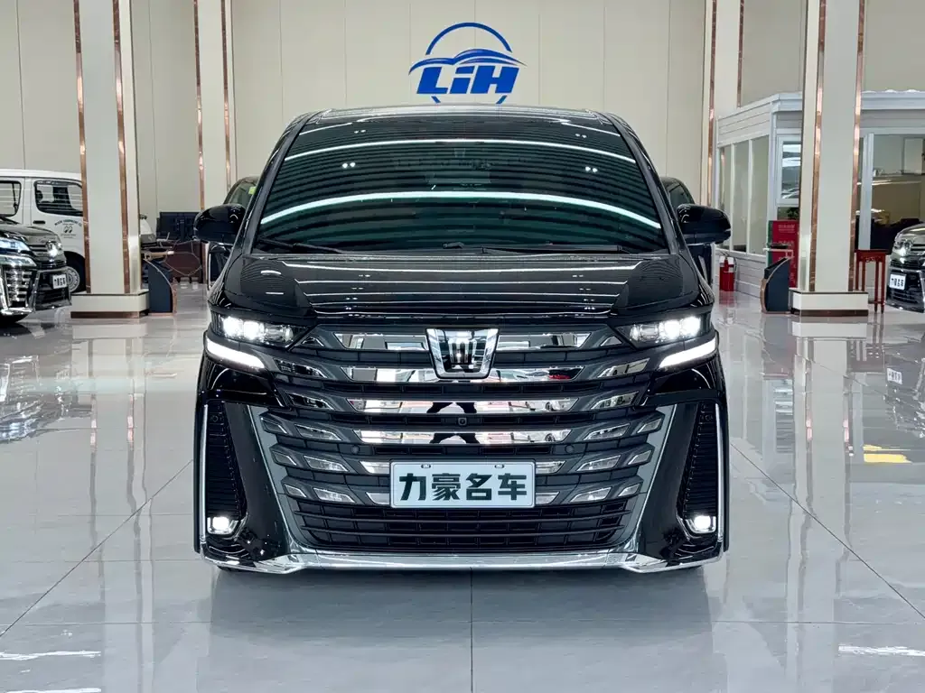 Toyota Vellfire — фото 5