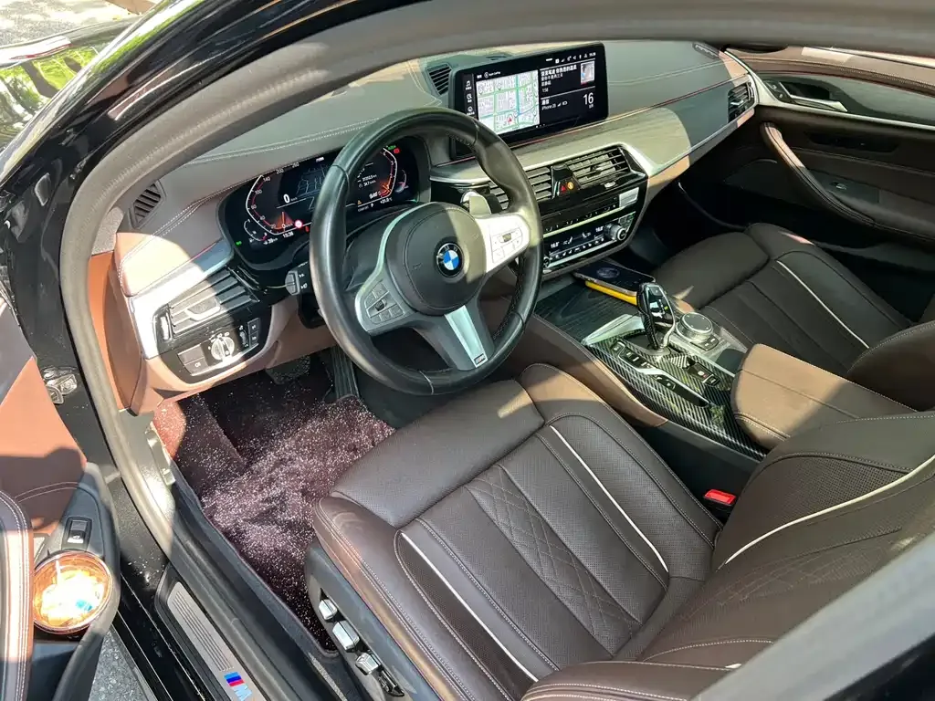 BMW 5 Series — фото 3