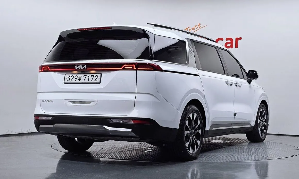 Kia Carnival — фото 2