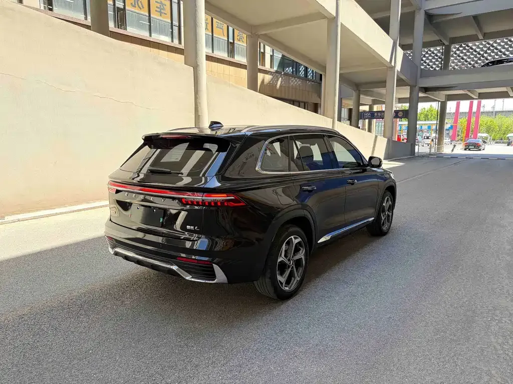 Geely Xingyue L — фото 3